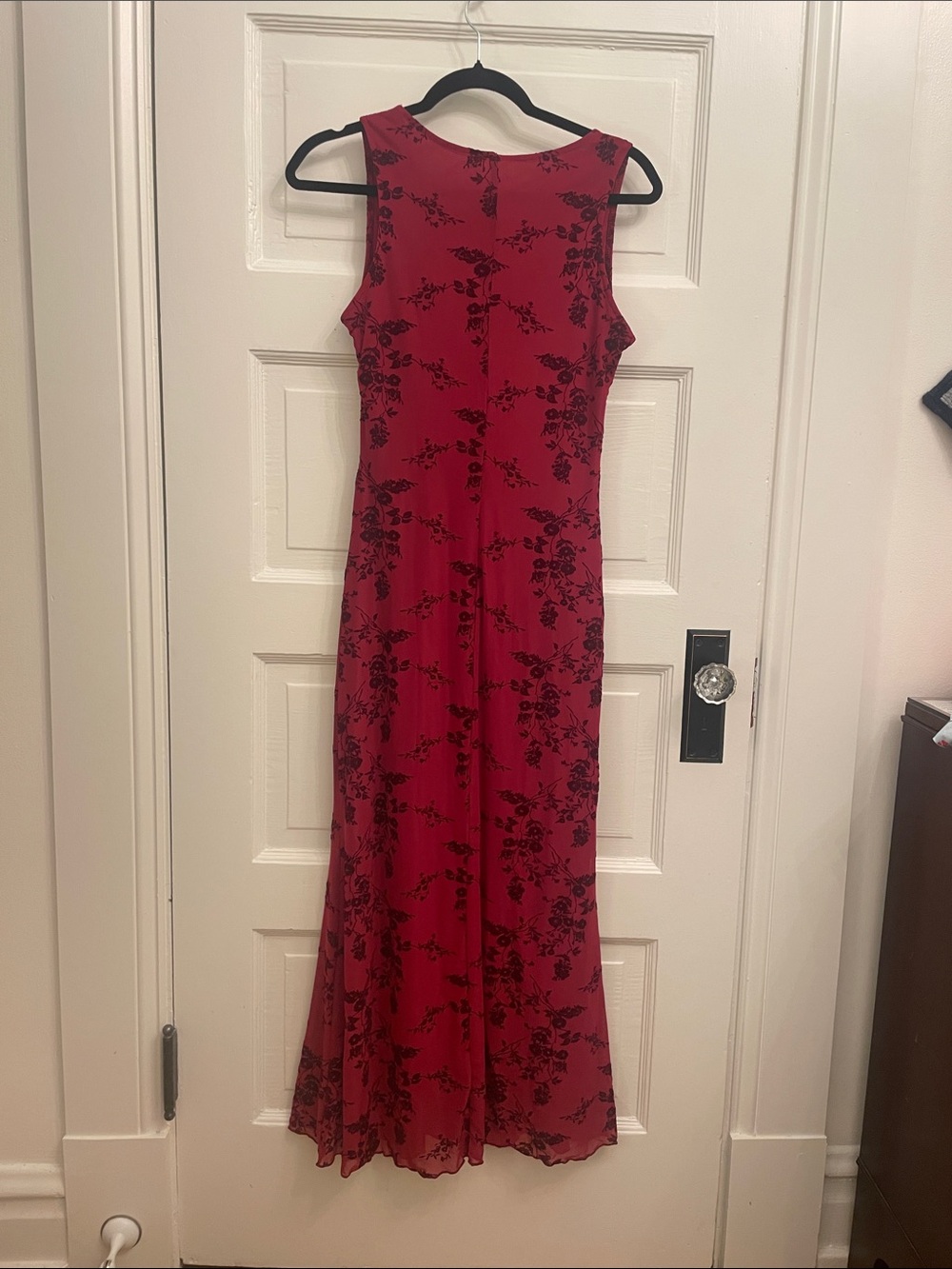 Red Floral Midi Dress with maroon velvet Print - Picture 3 of 3